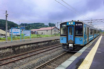 青い森701系電車