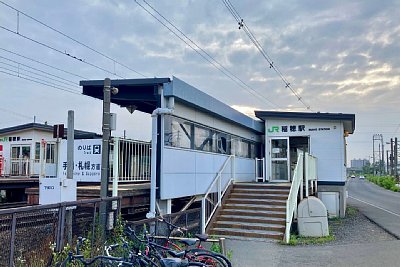 稲穂駅　下りホーム