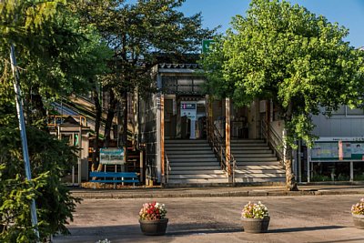 早通駅南口