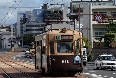 900�`�d��