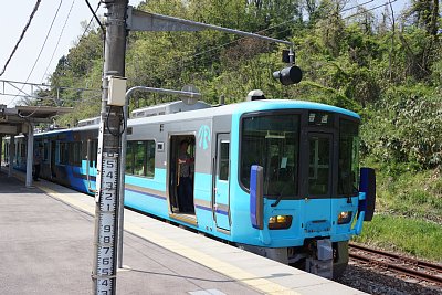 IRいしかわ鉄道521系電車