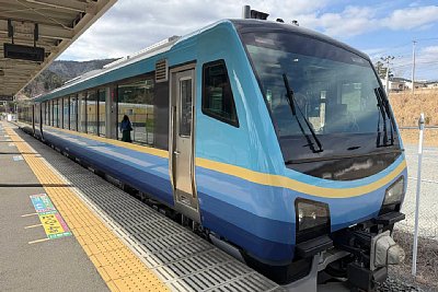 キハ58系「ジョイフルトレイン」