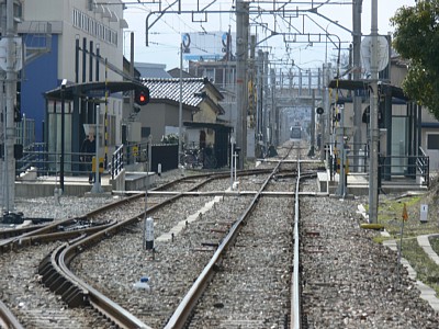 城川原駅全景
