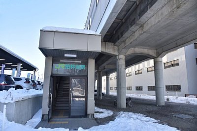 駅入り口