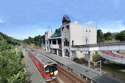 図書館が駅舎となっている