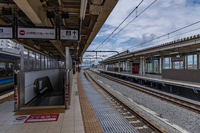 2面3線ホーム
