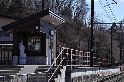 陸前富山駅
