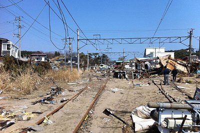 がれきの山となっている